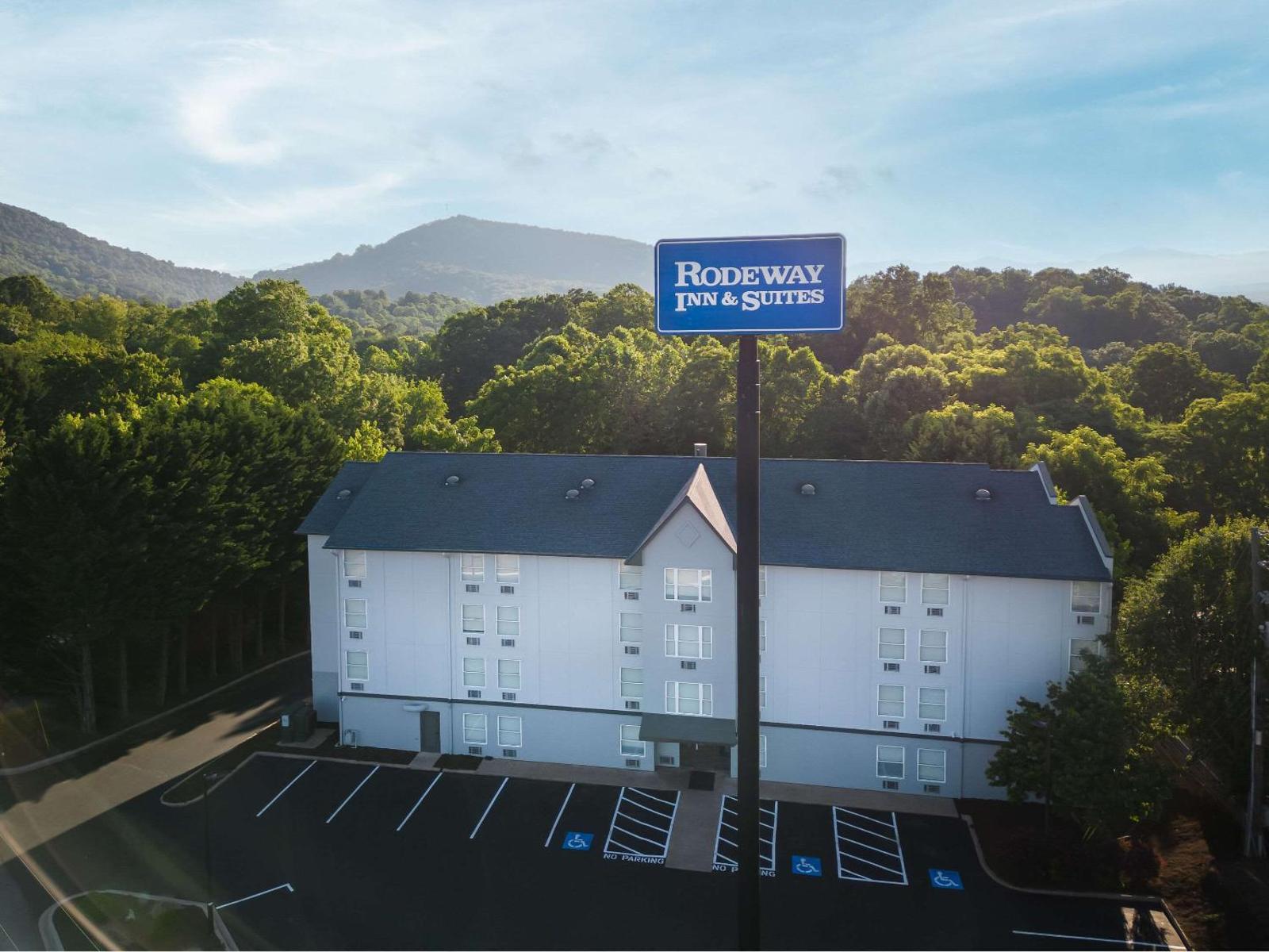 Rodeway Inn & Suites