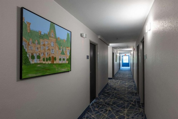 Rodeway Inn & Suites image 13